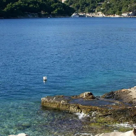 By The Sea Sumartin, Brac - 18749 苏曼婷
